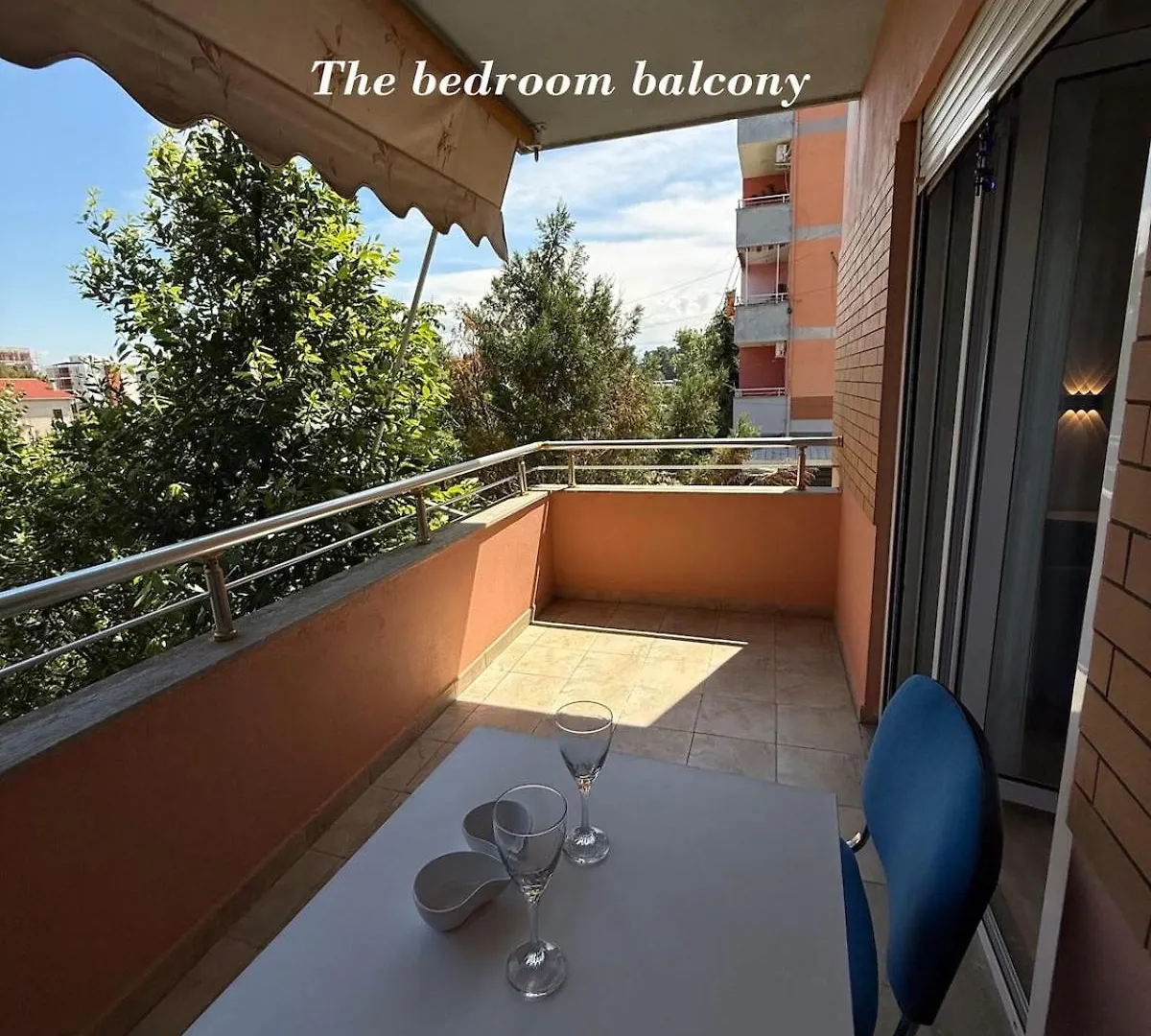 Ruben Apartment In Golem